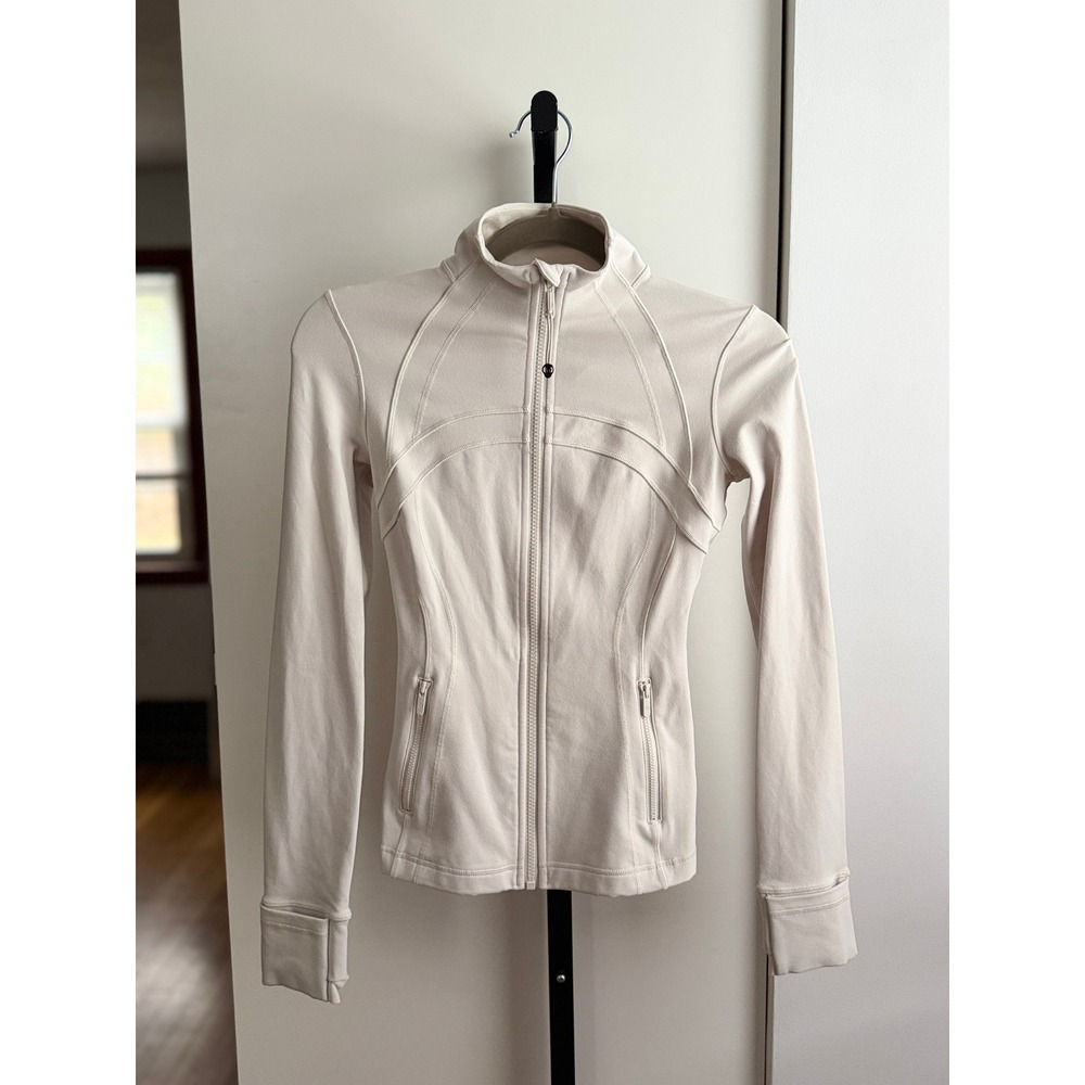 Lululemon Define Jacket *Nulu – Size 0 – Bone